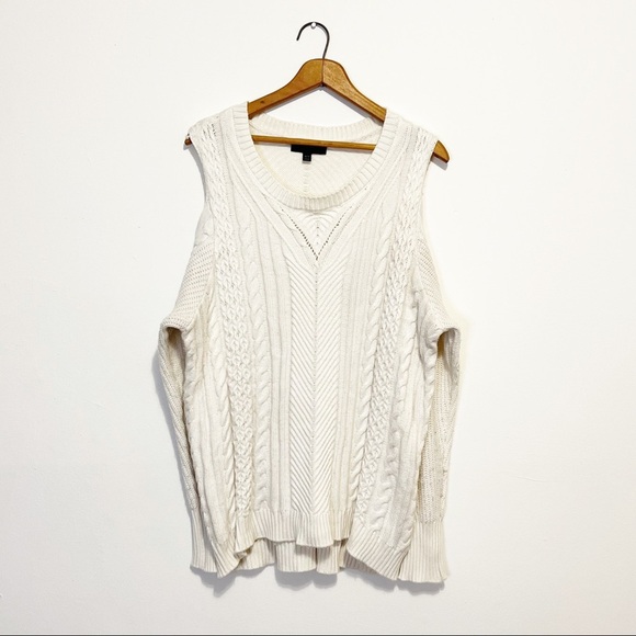 ➕ Lane Bryant Cold Shoulder Cable Knit Sweater - Picture 10 of 11
